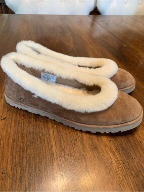 NWOT Ugg Zara Suede Ballet Flat Tan Size 7
